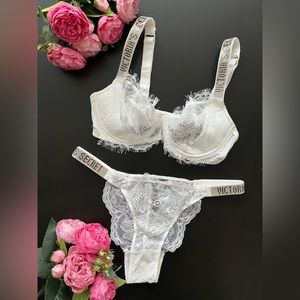 Victoria’s Secret set rhinestones